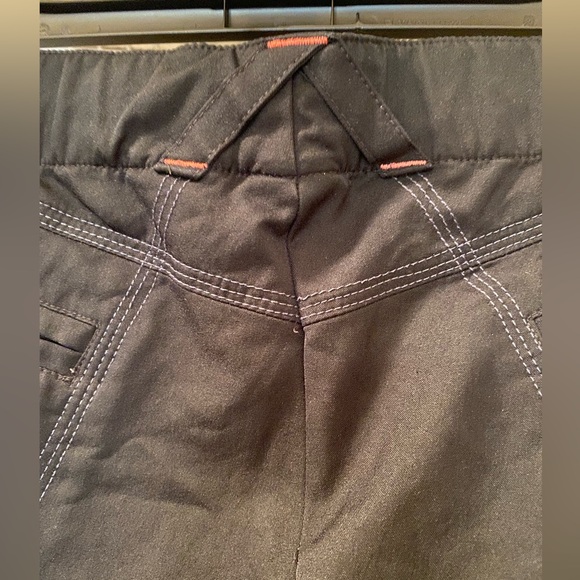 Ladies black Nike capris with roll tab legs and pink trim size M - Picture 7 of 11